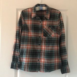 Patagonia women’s lightweight fjord flannel